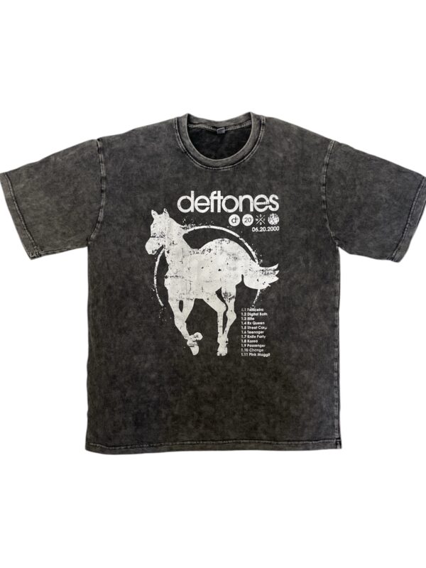 OVERSIZE DESGASTADA DEFTONES