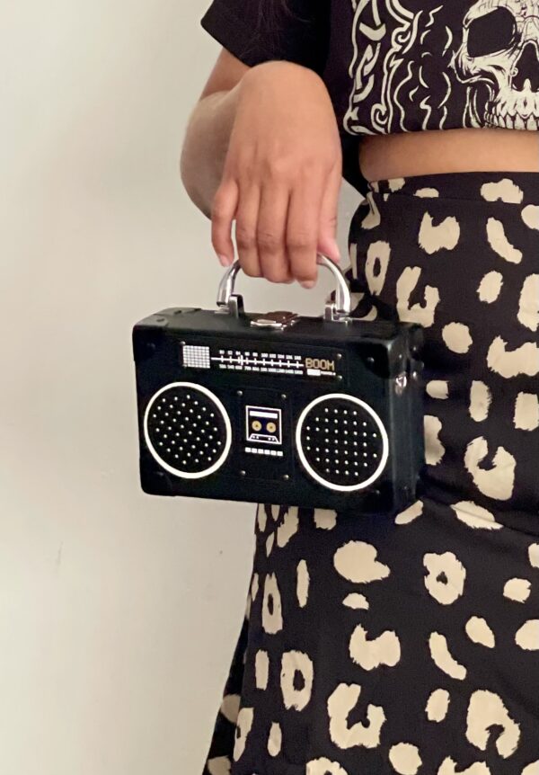 CARTERA EQUIPO DE SONIDO  RETRO